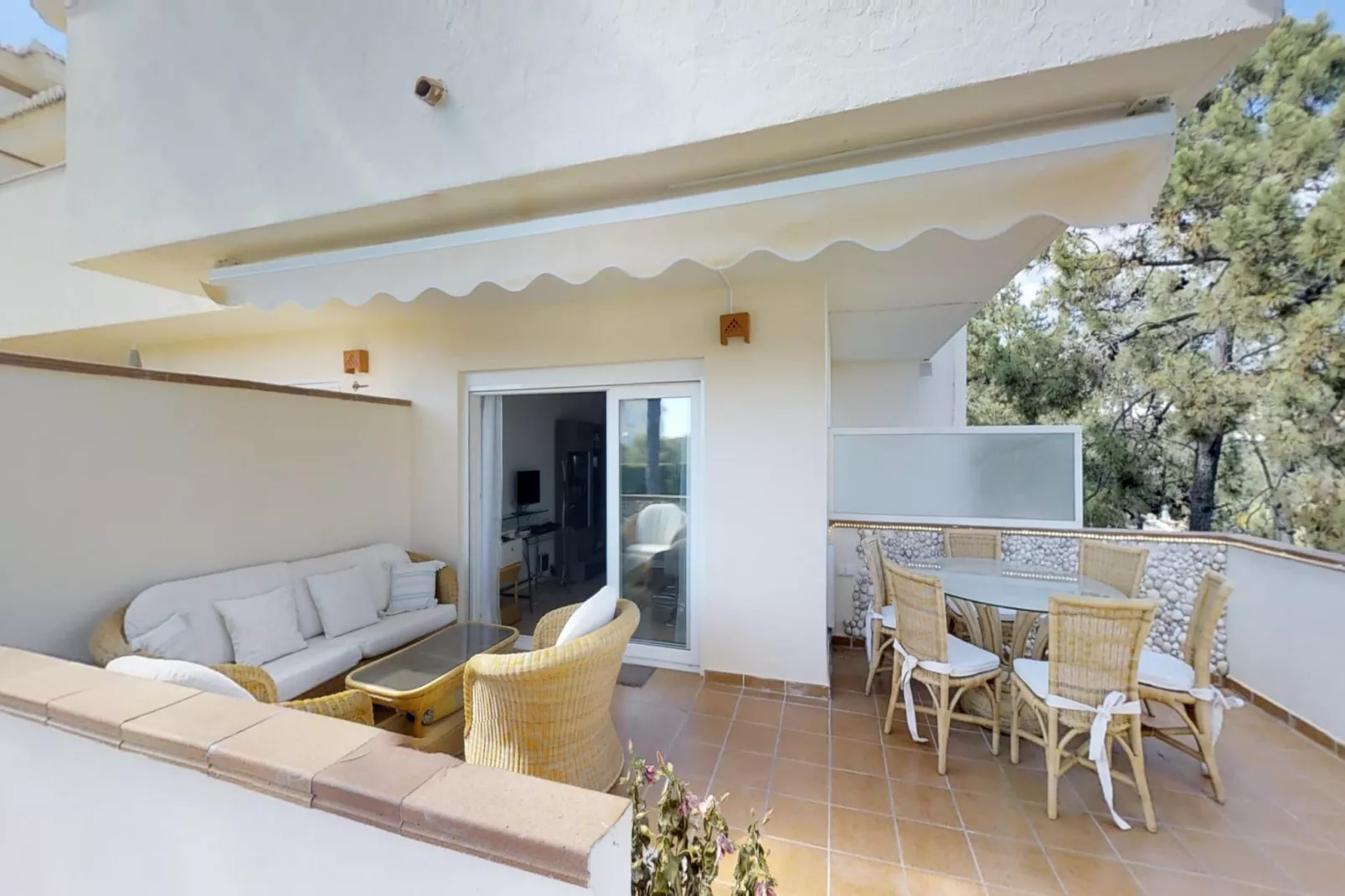 Beachside Family Apartment with Direct Pool Access - Living room