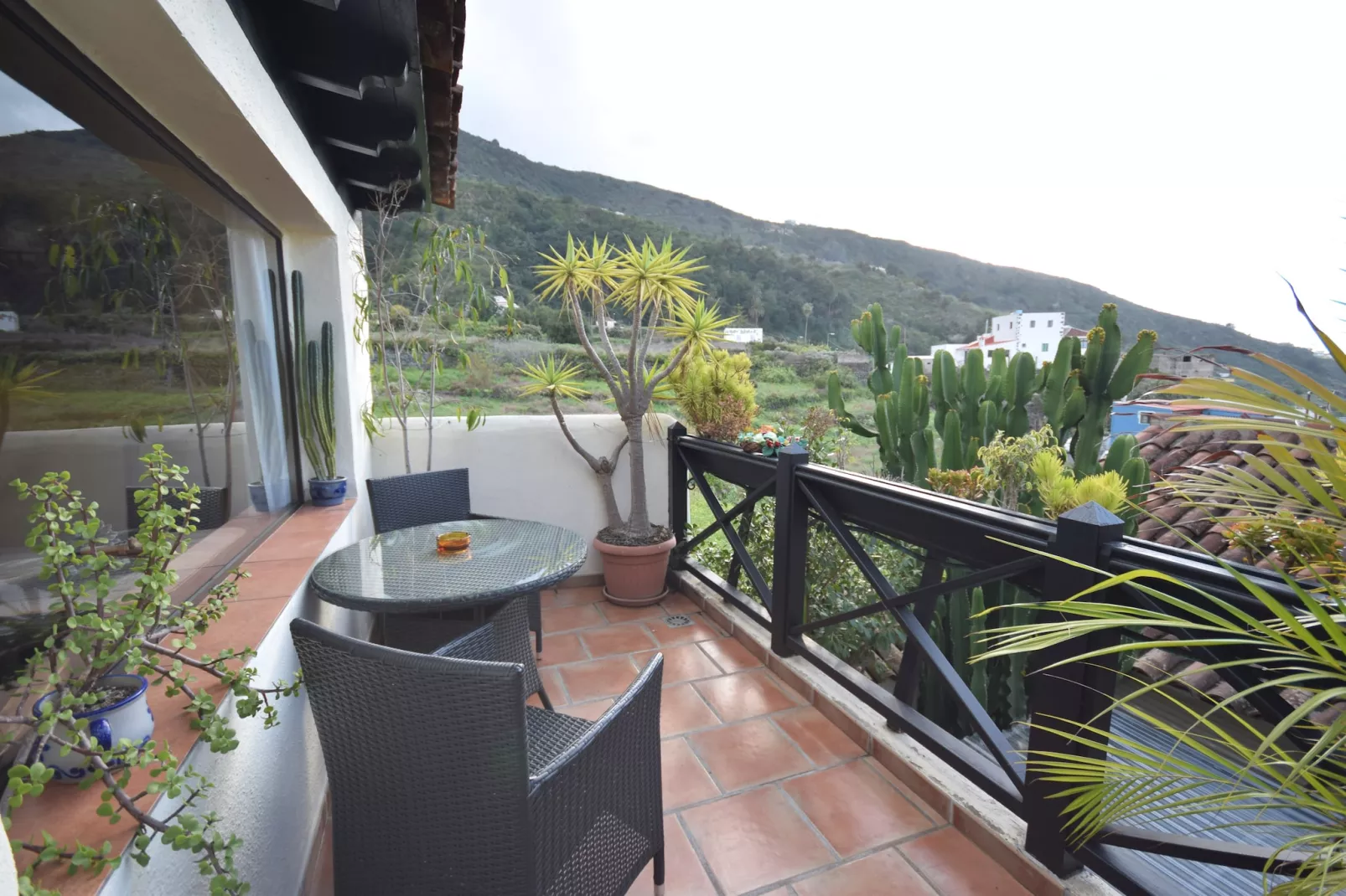 Apartamentos Monasterio de San Antonio 4 - Terrasse/Balkon