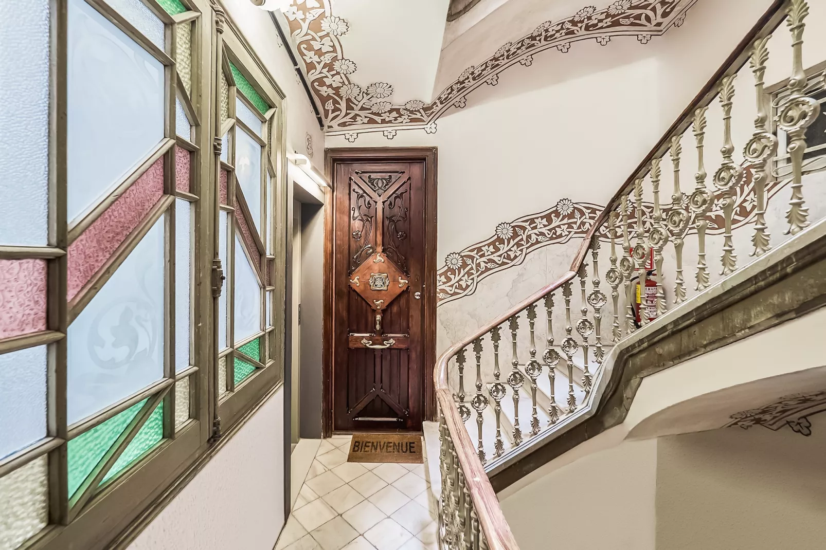 Rambla Paris Apartment - Hall & reception