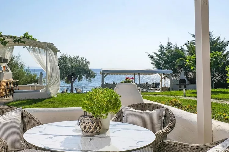 Holiday residence Acrotel Athena Villas, Elia Beach-1-bedroom-apartment ground floor - Terrasse