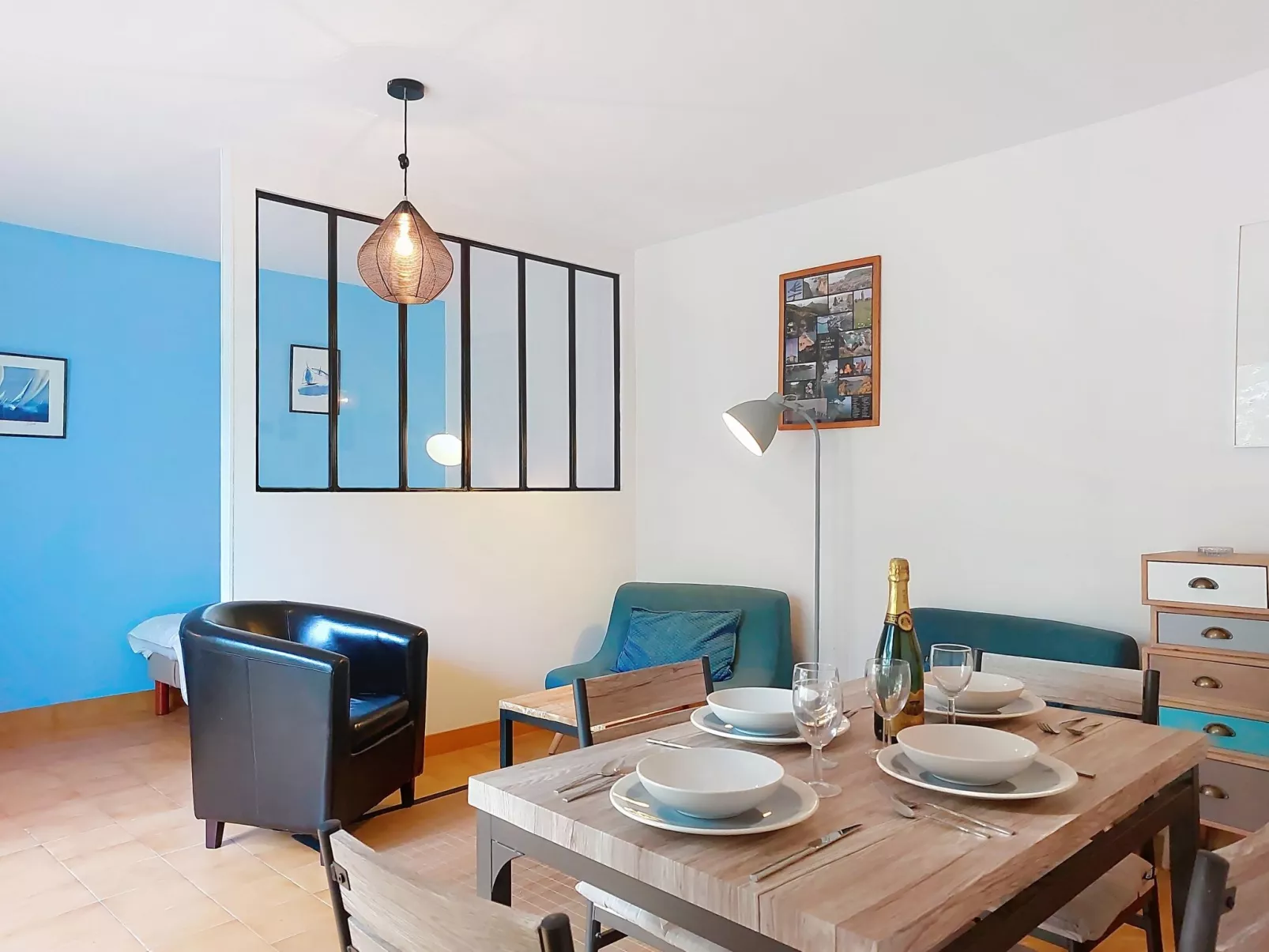 Les Ecureuils - Inside