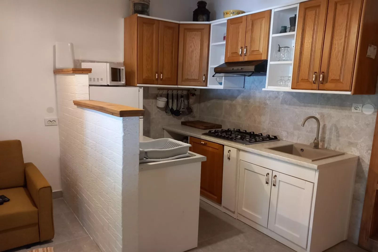 Guest House Green Corner Supetarska Draga - One Bedroom Apartment With Balcony and Sea View - Cuisine