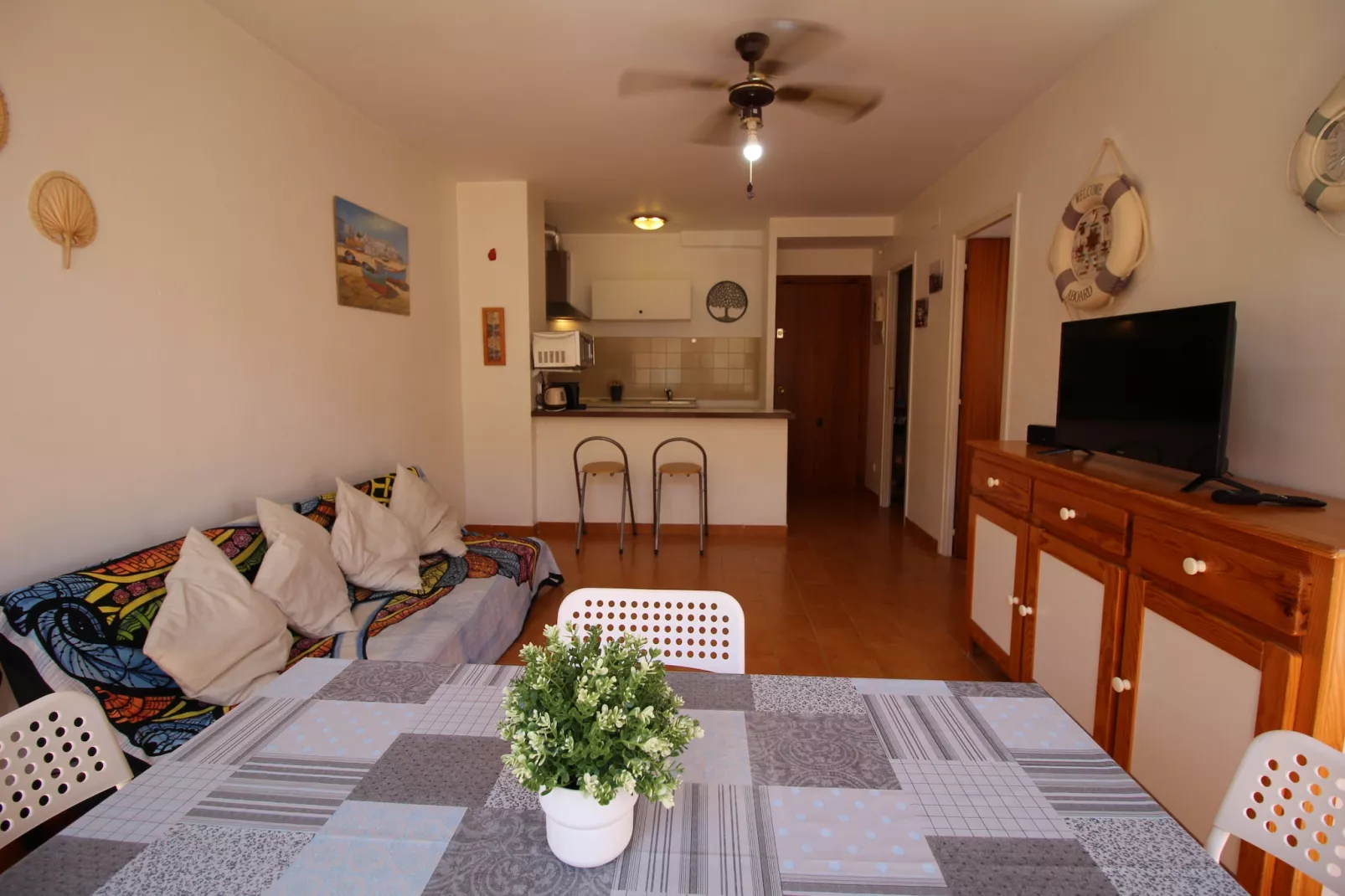 0055-GR RESERVA 26 1º 73 - Living room