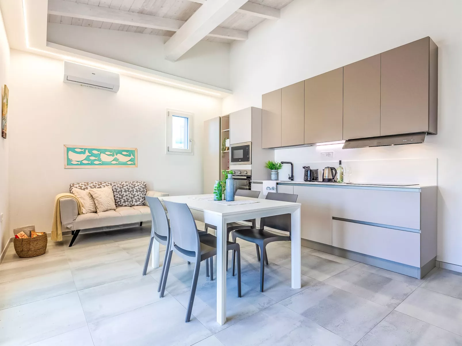 Nereide Blu - Inside