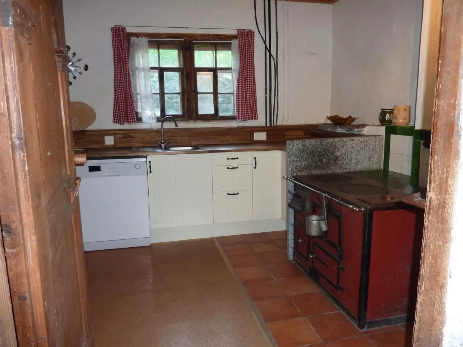 Alte Gonda - Drinnen