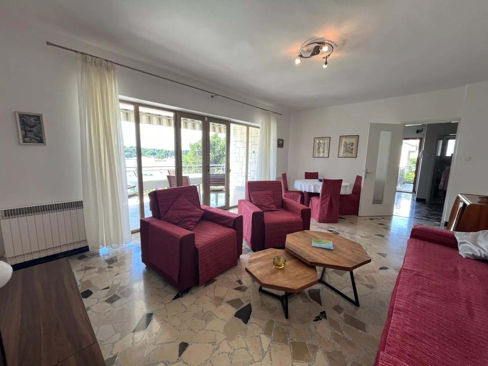 Geräumige Wohnung Lory mit Meerblick - Image-tags.info