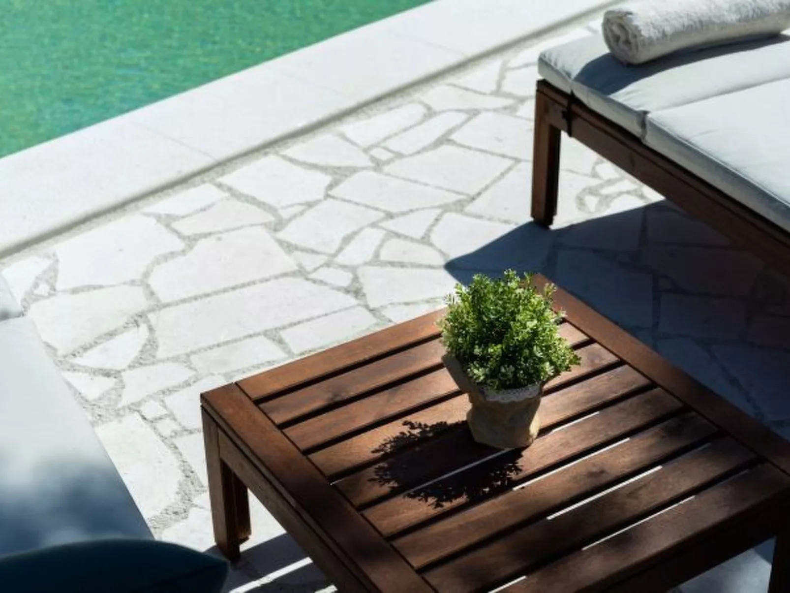 Villa Barotul with pool - Image-tags.info