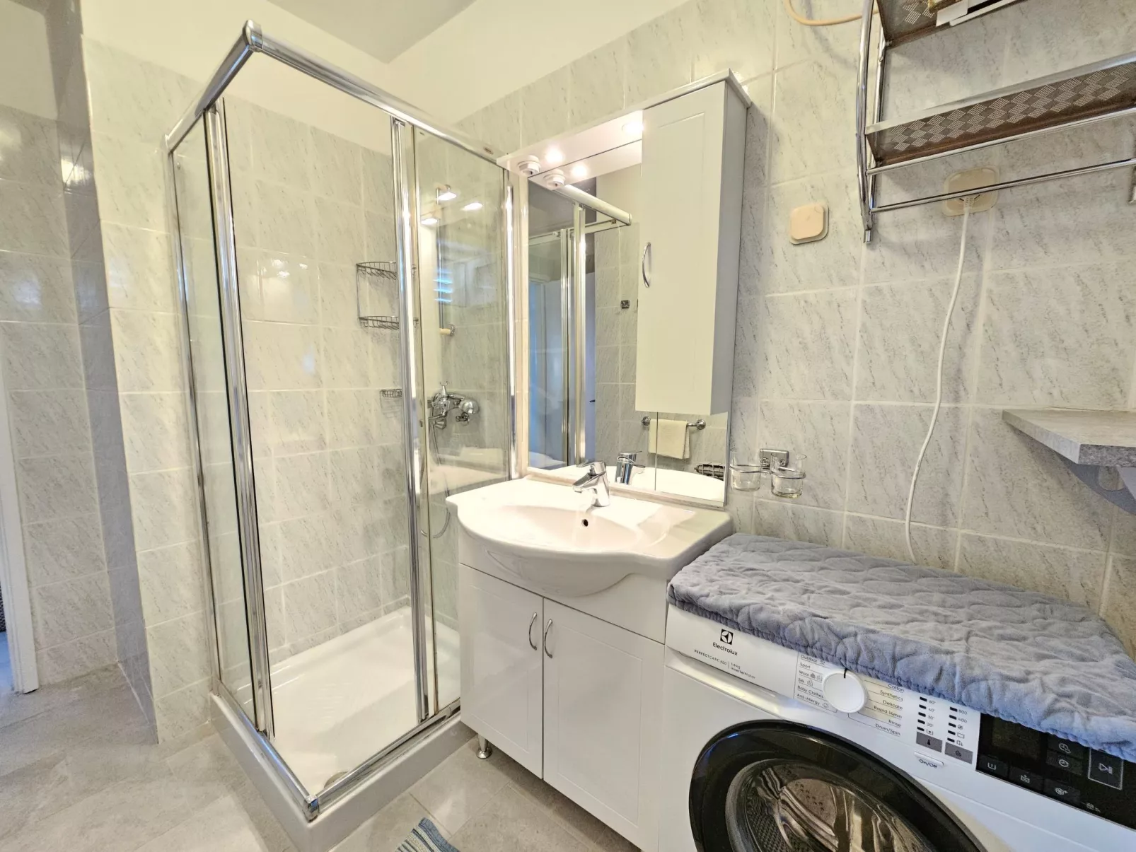 Zimmer für 2 Personen ohne Küche - Drinnen