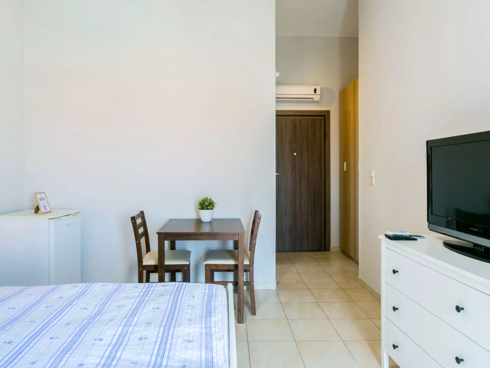 Gästezimmer mit Balkon - Inside