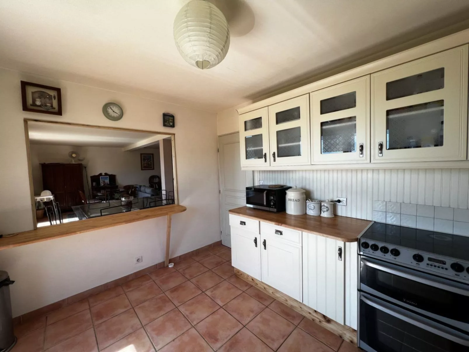 Haus in der Nähe von Meer und Bergen, atemberaubende Aussicht. - Drinnen