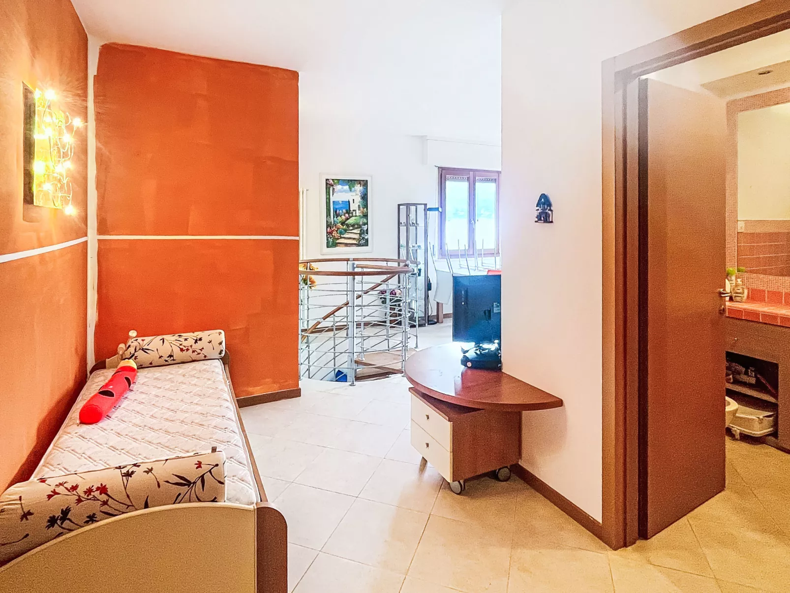 Sona's Lake Home - Drinnen