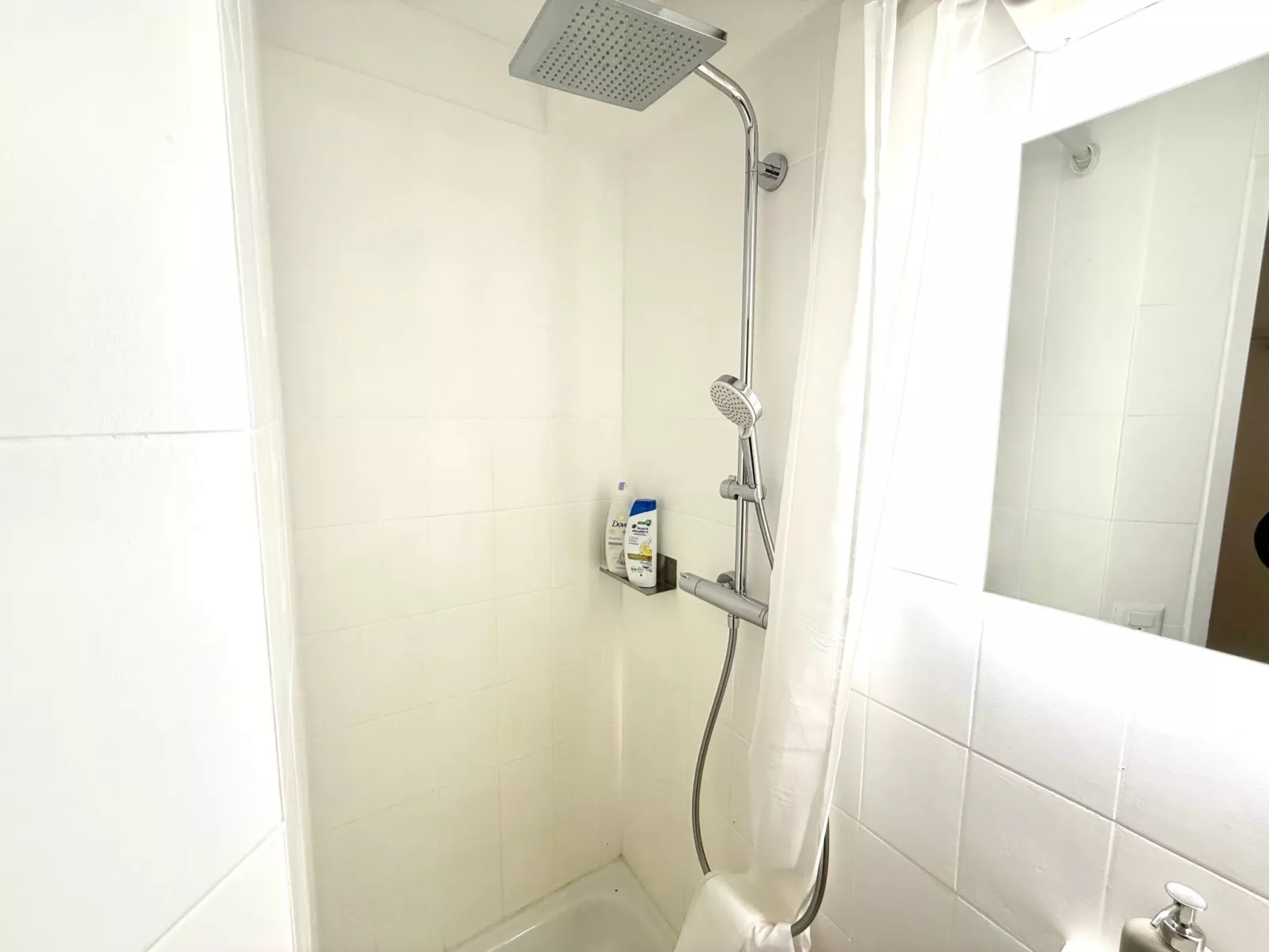 Studio im Zentrum, Schwimmbad und 400m von Skiliften entfernt - Dedans