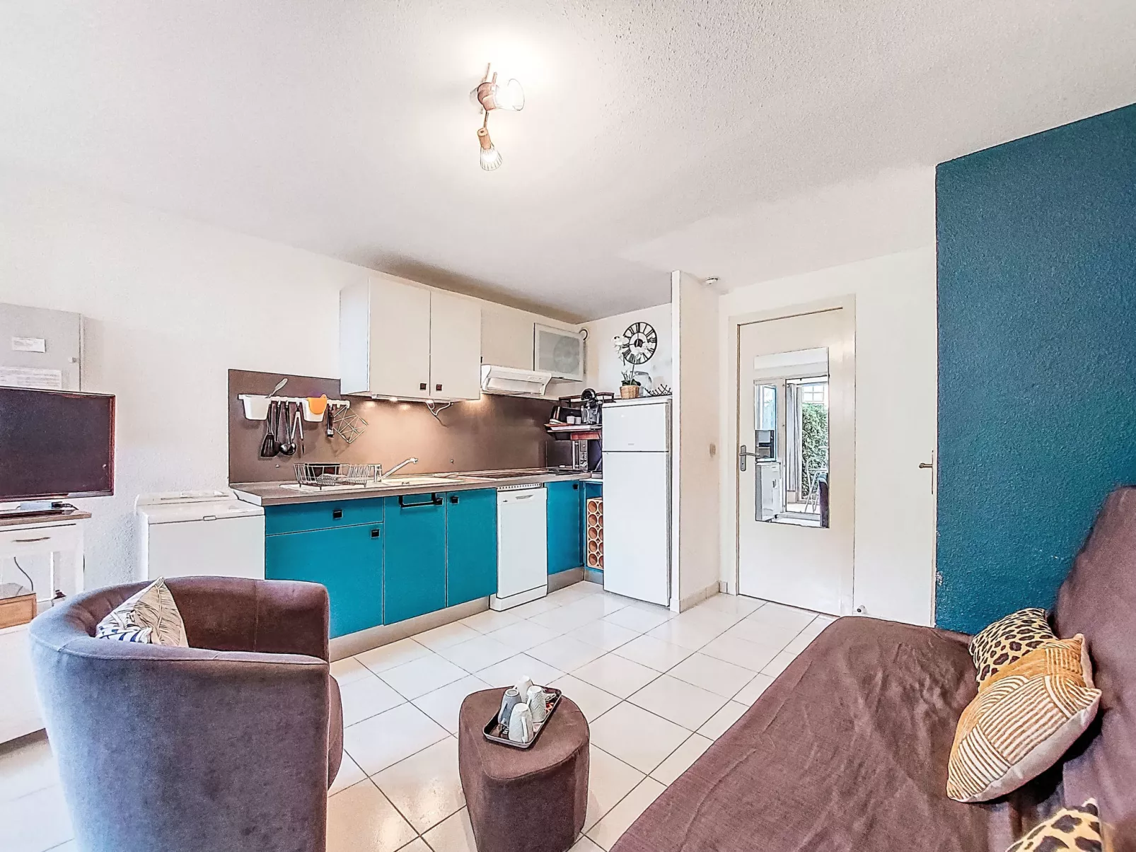 Cap de Mer - Drinnen