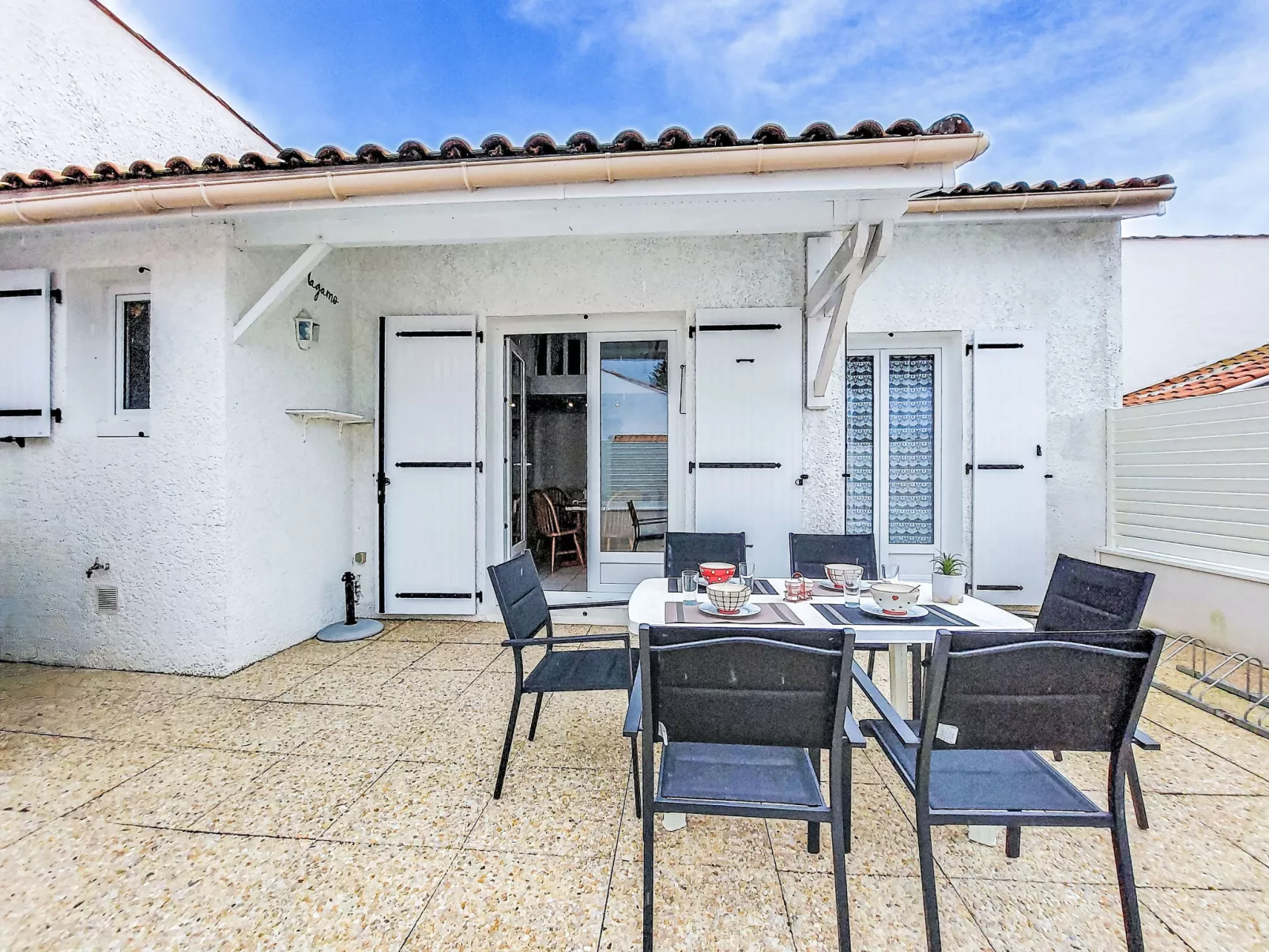 Les Palmyriennes - Draußen