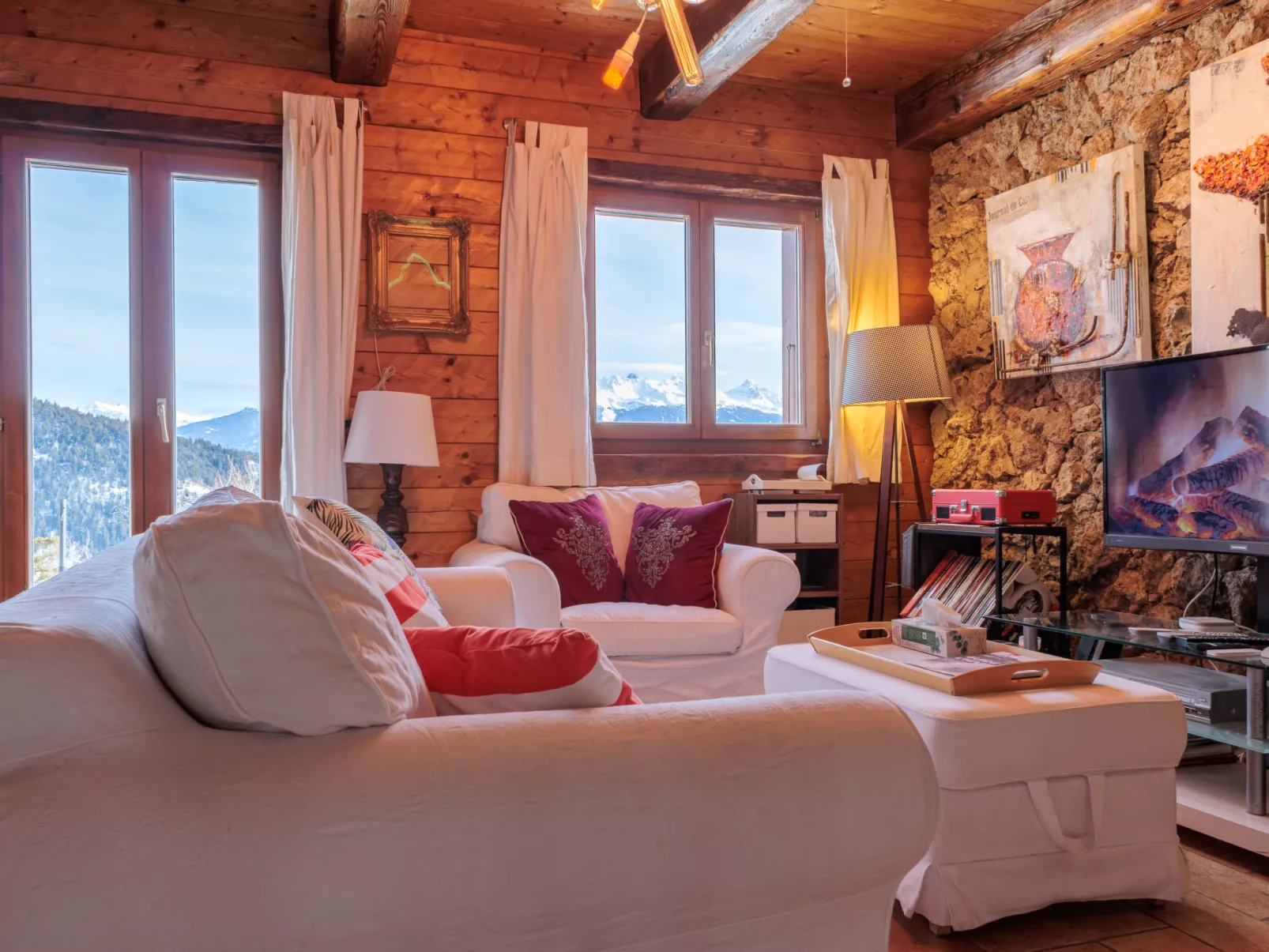 Mayens du Rudet - Drinnen