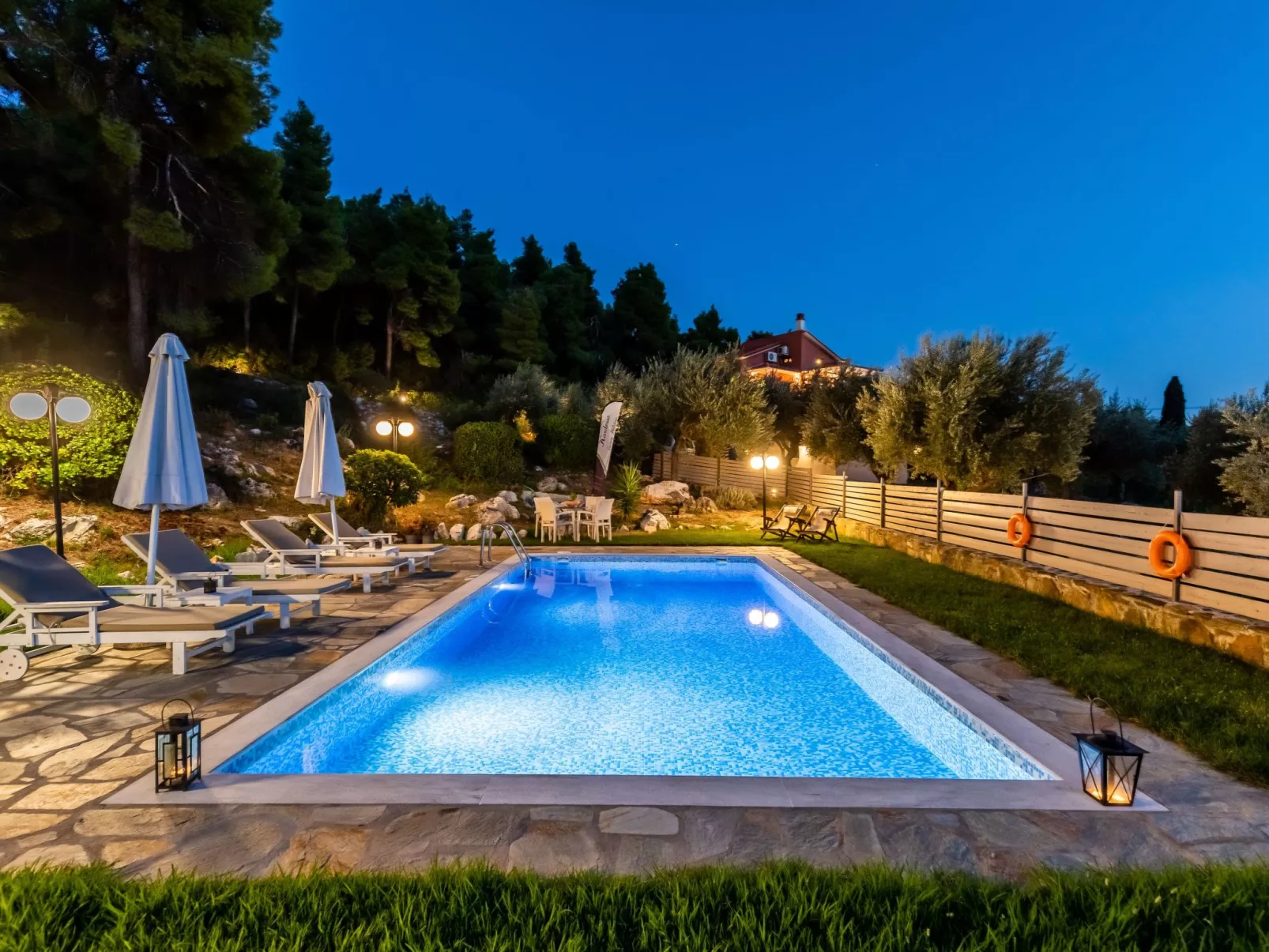 Villa Pine Trees bei Kardous, Skopelos Privater Pool - Draußen