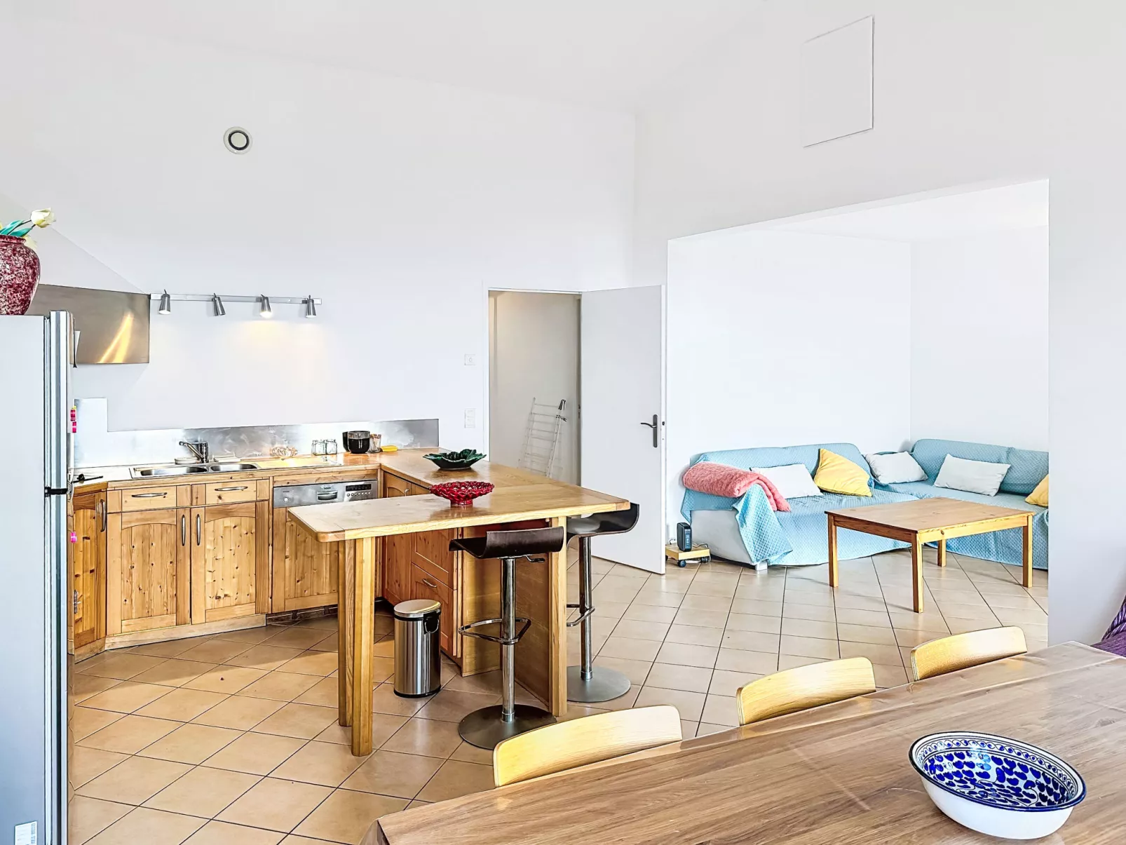 Les Amandiers - Inside