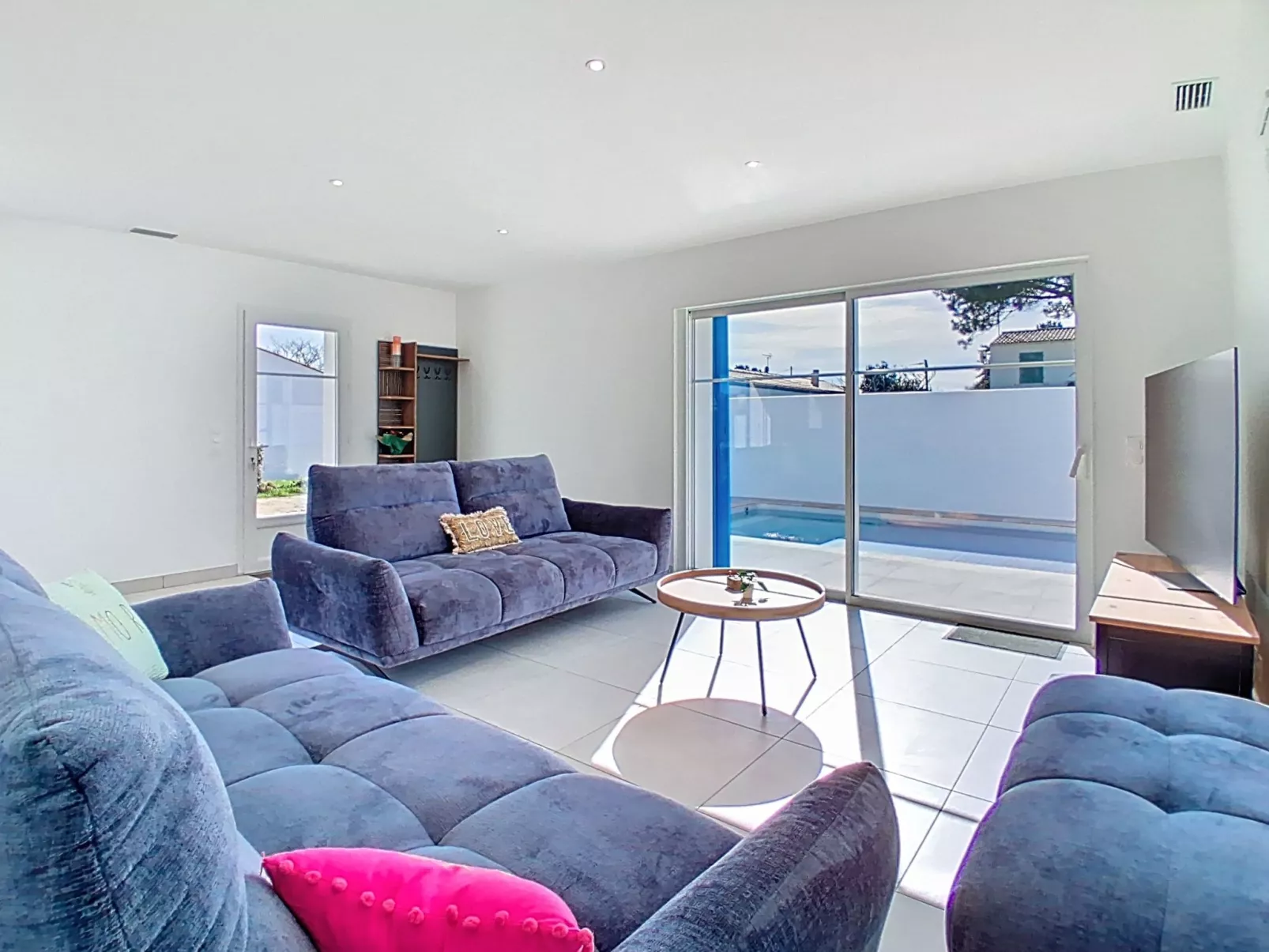 Saint Denis 2 - Inside