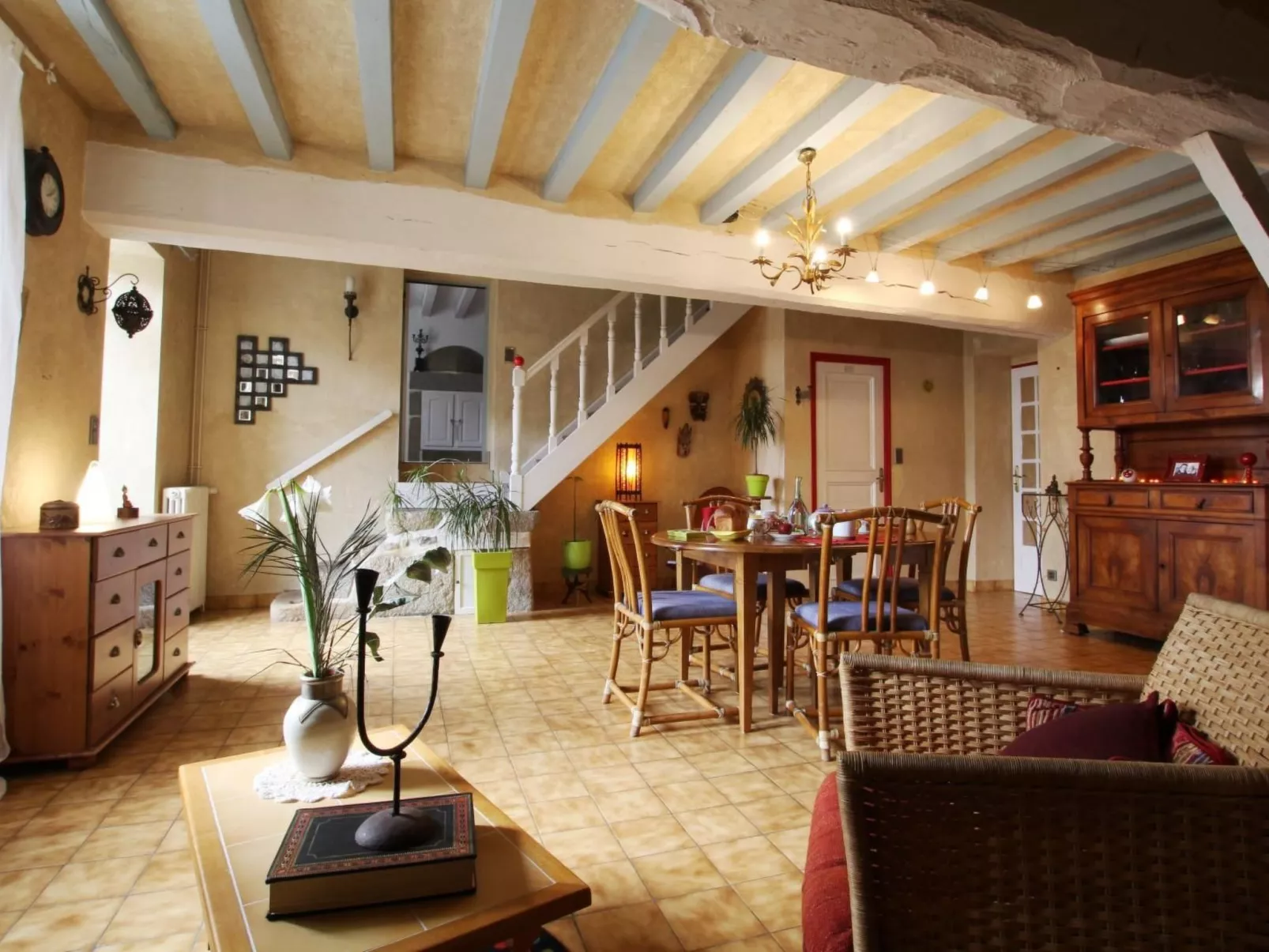 Zimmer Aux Anges - Drinnen