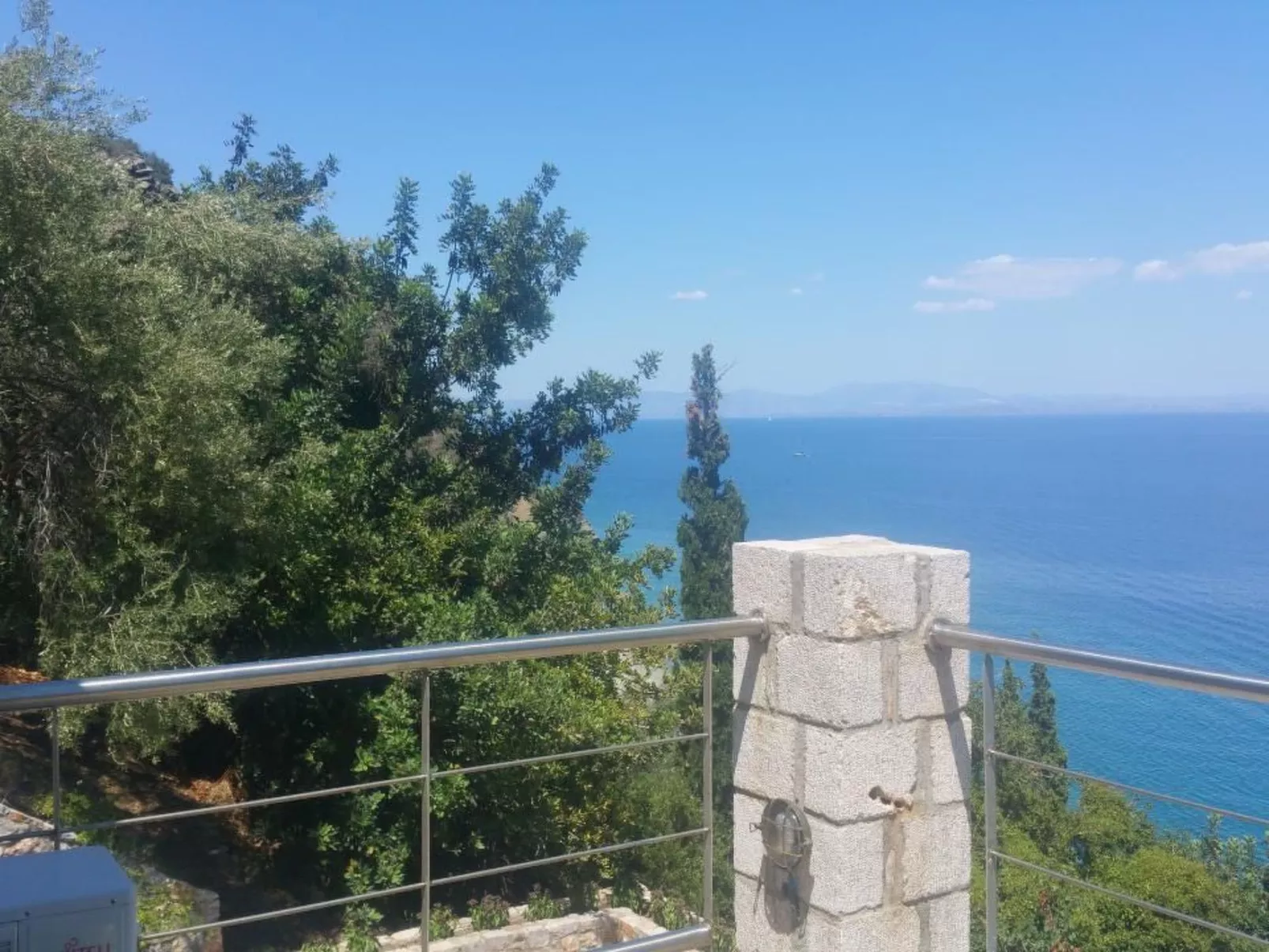 Mahatma Gandhi Villa - Outside