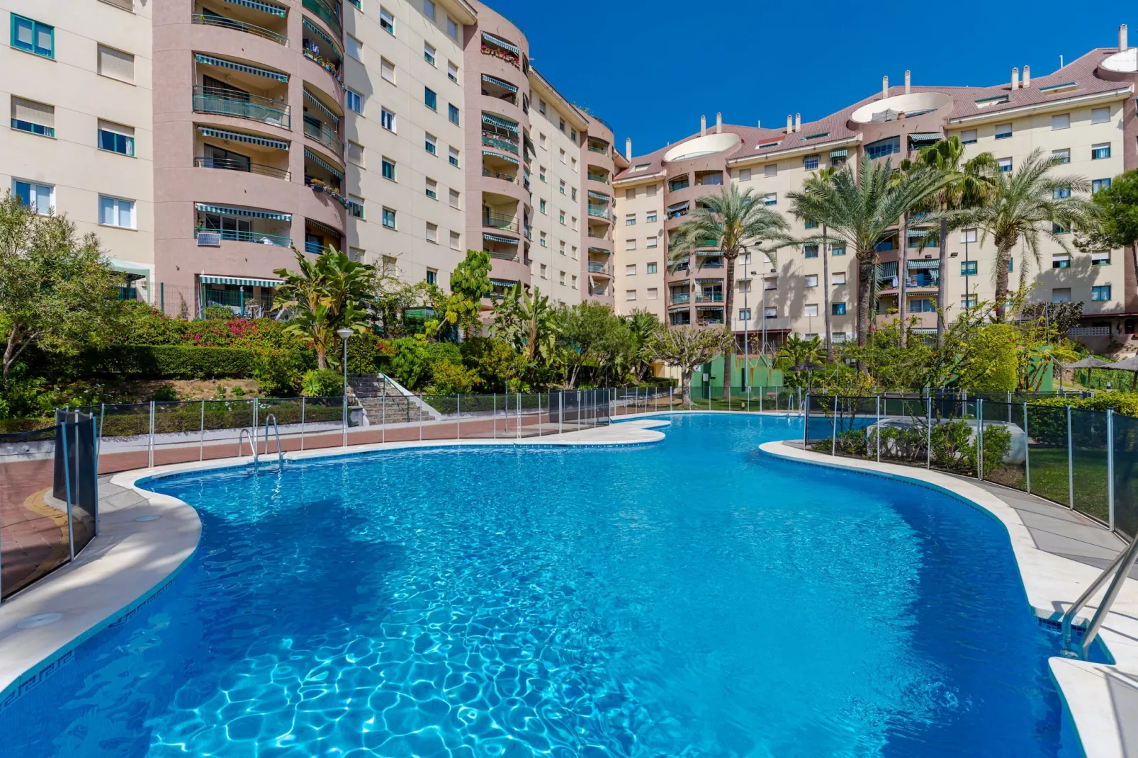 Penthouse in City Centre Marbella with Jacuzzi* - Piscine
