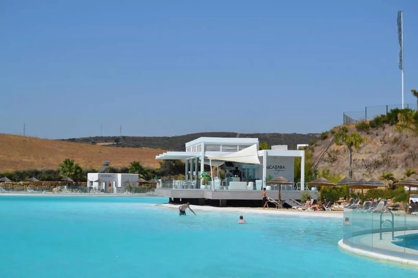Stylish 3-Bed Apartment | Alcazaba Lagoon (1204) - Piscine