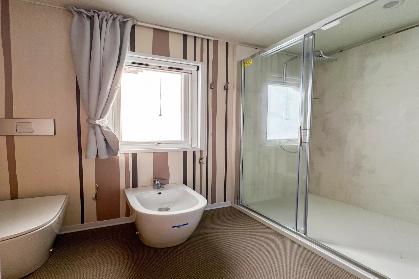 Pineta sul Mare Camping Village - MOBILE HOME ASTRA PINETA - Salle de bain