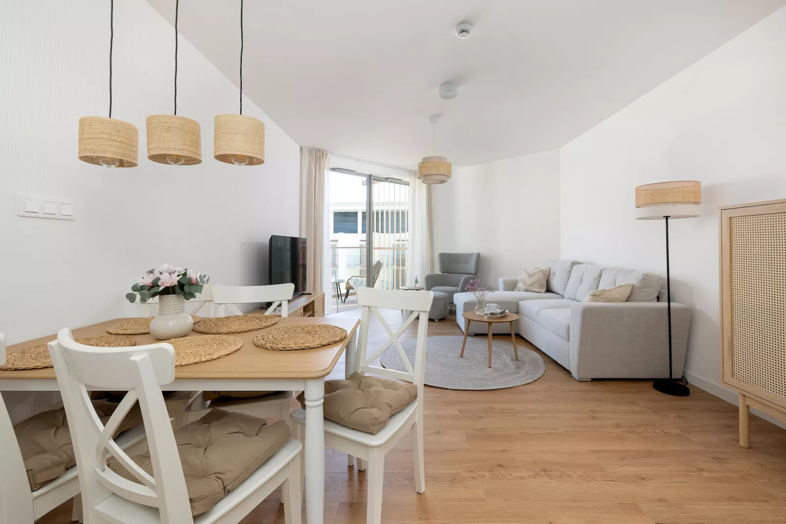 Apartament PINEA Grunwaldzka 82A-713 - Wohnzimmer