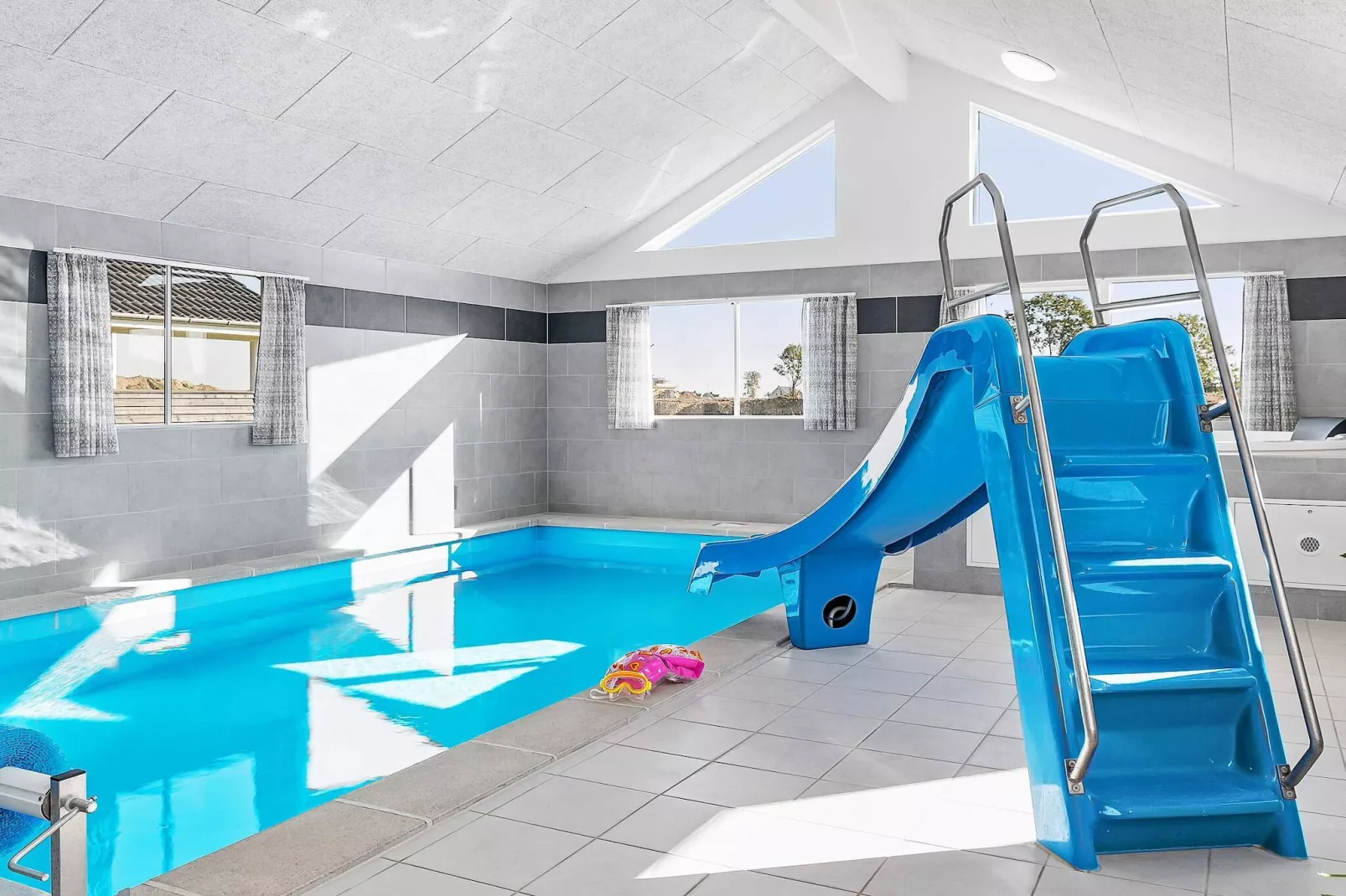 Maison de vacances pour 24 a Hasselberg - Piscine