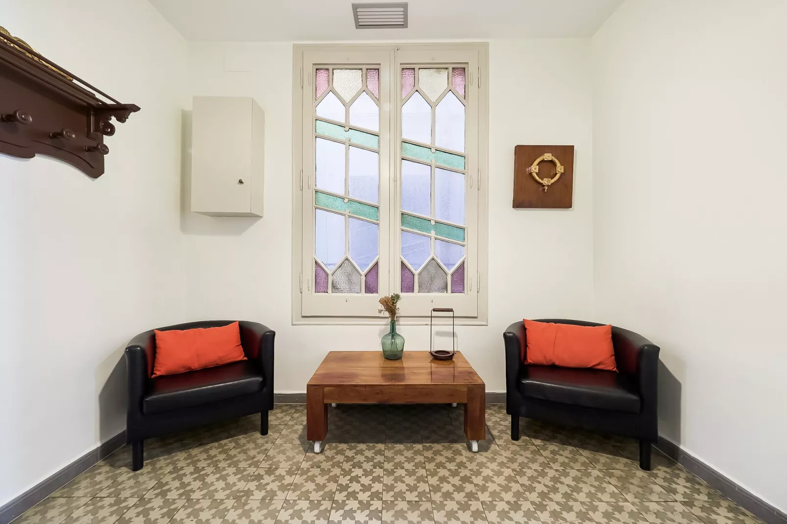 Rambla Paris Apartment - Living room