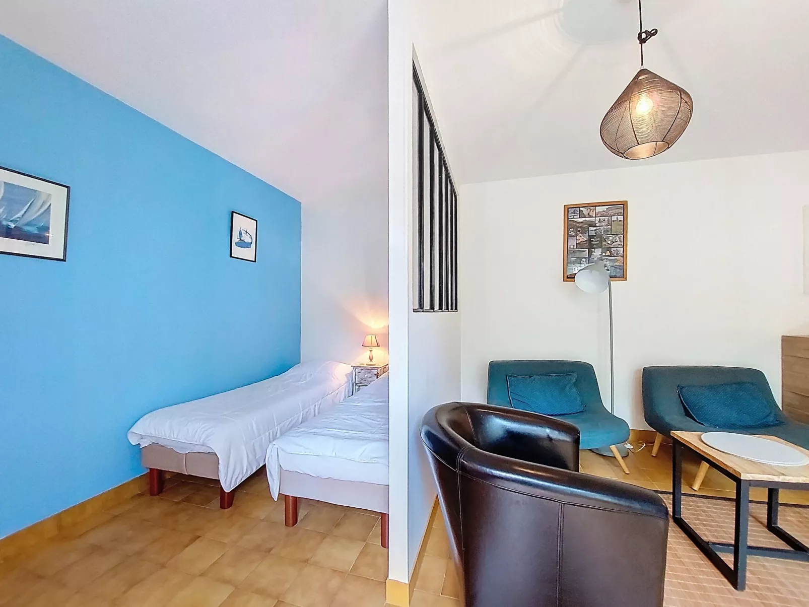 Les Ecureuils - Inside