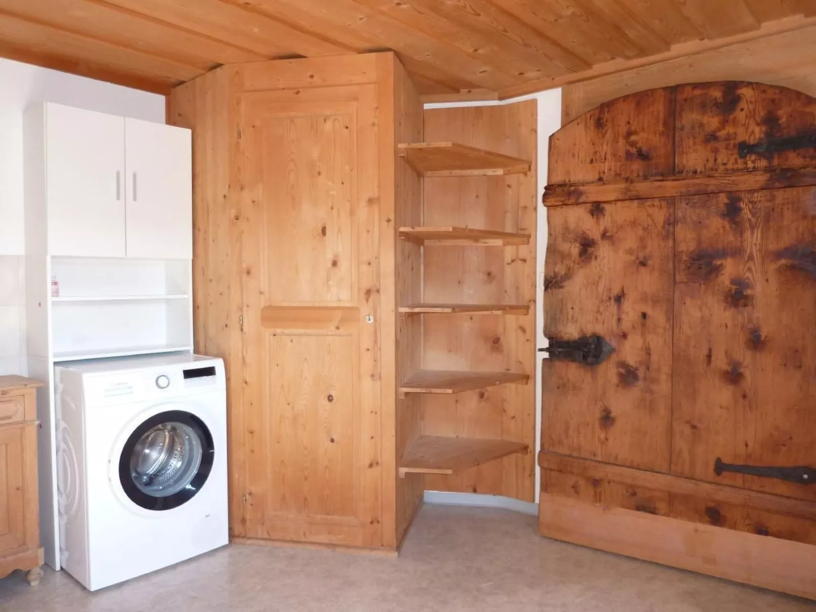 Alte Gonda - Drinnen