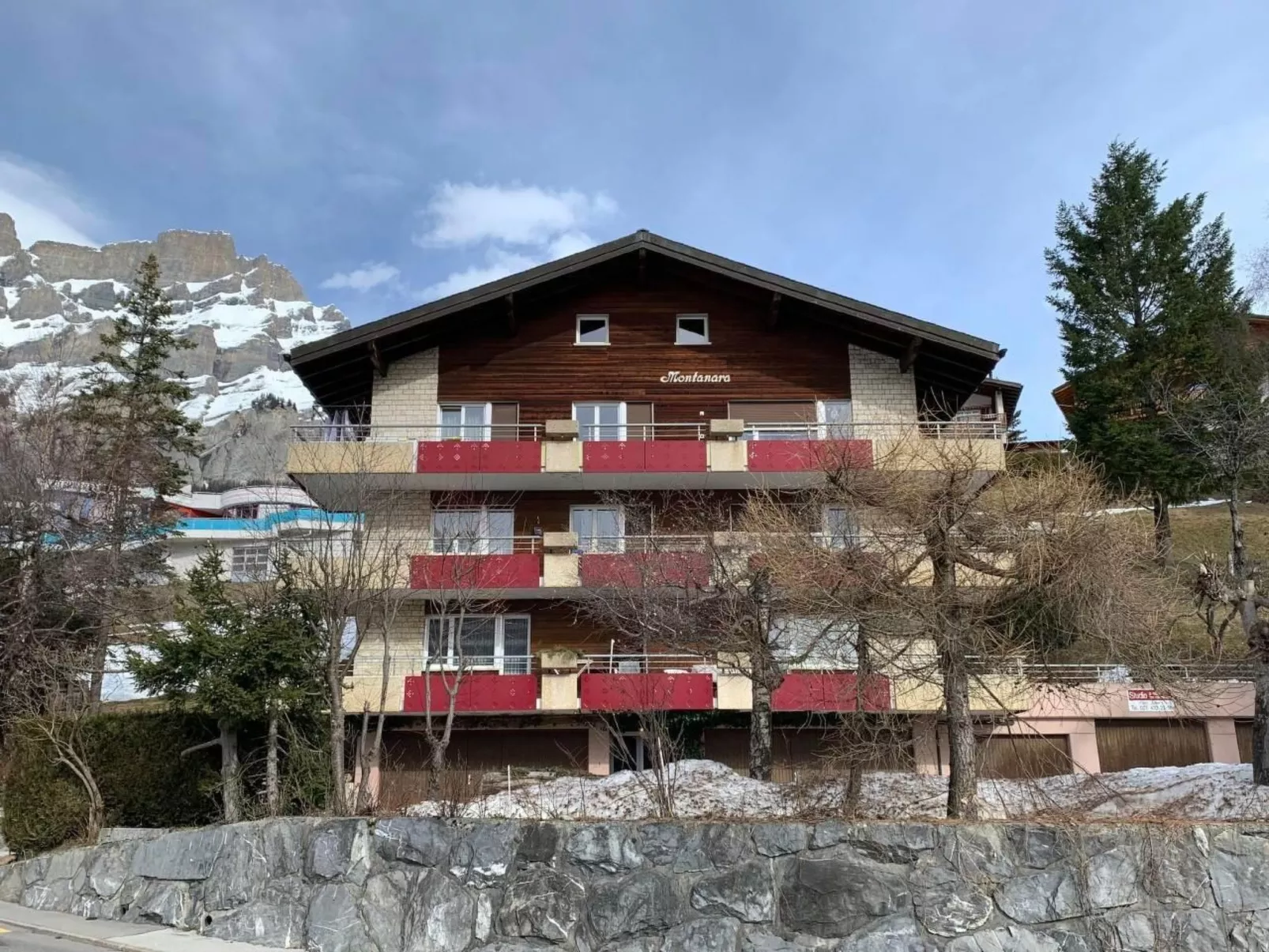 Haus Montanara - Draußen