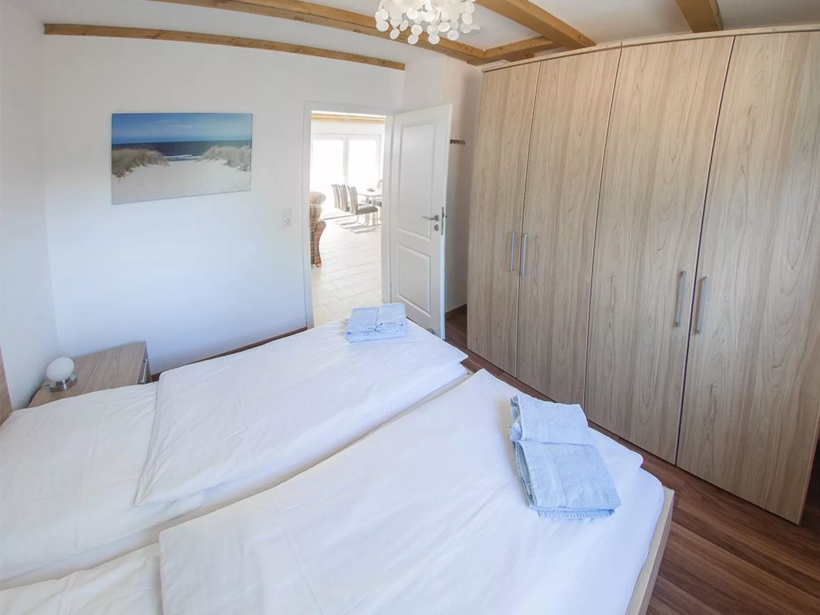 Mit atemberaubendem Blick auf den See - Drinnen