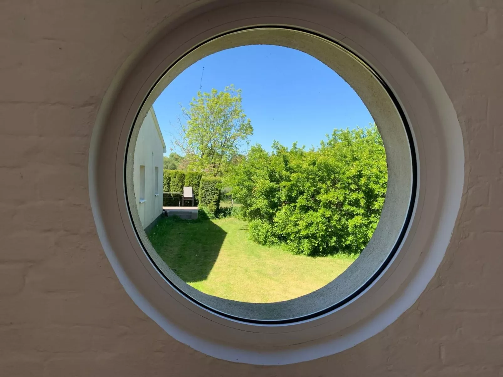 Mediterran - Outside