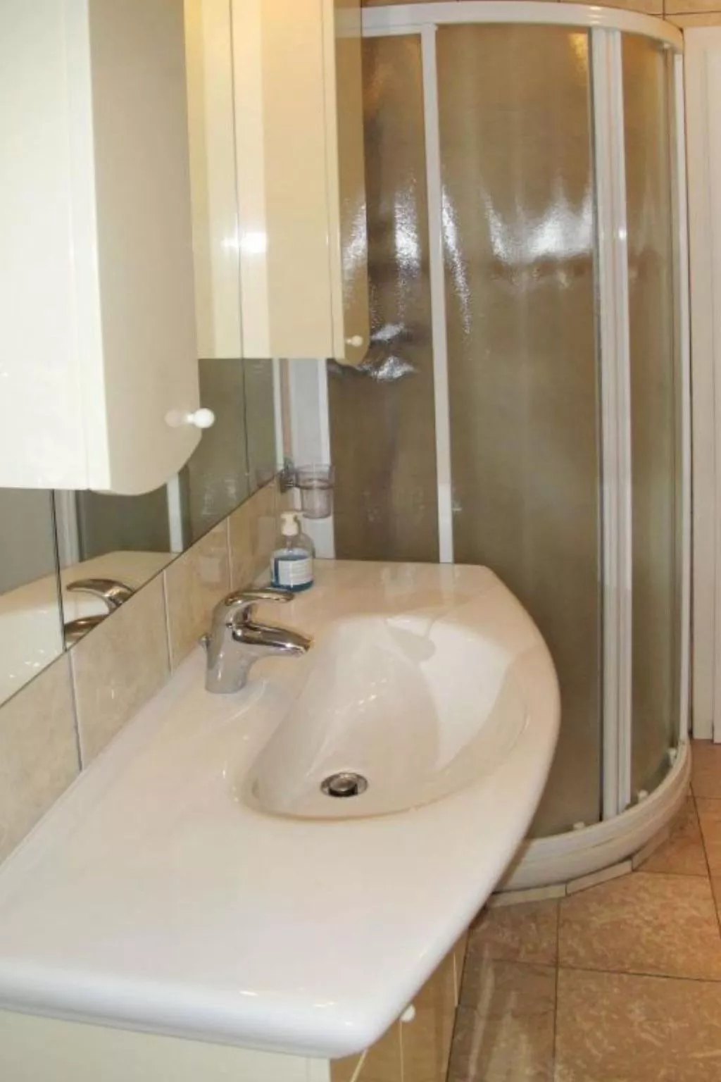 Ein Apartment im Ferienhaus Zweirosen - Image-tags.info