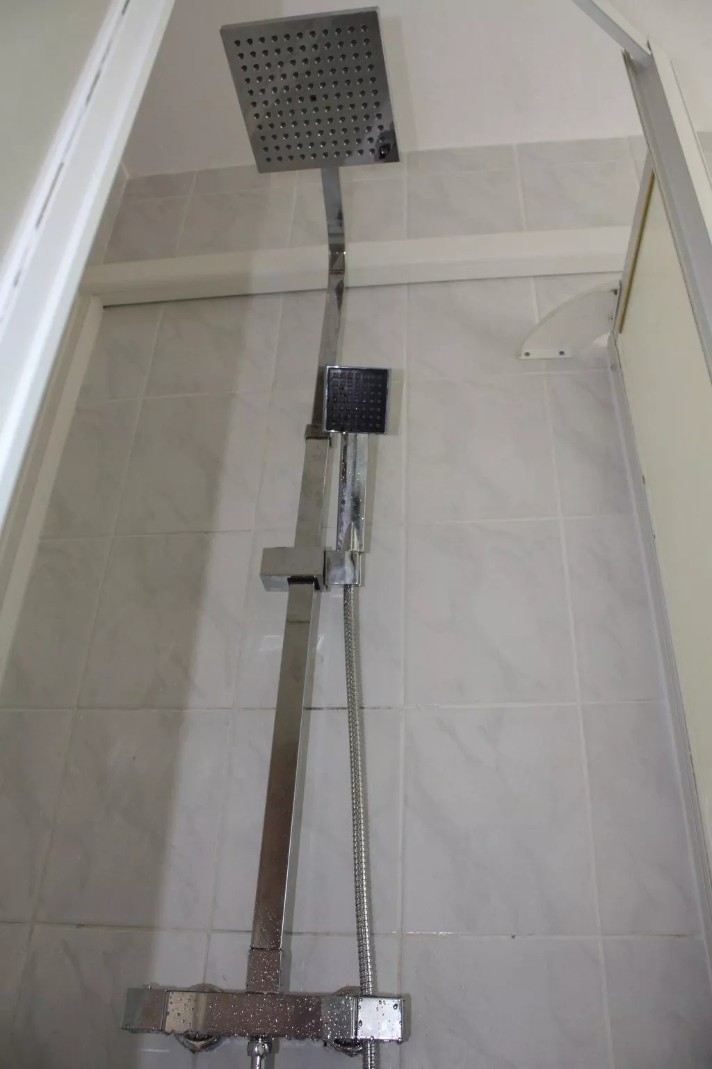 2. Etage Doppelbettzimmer ca.  20m² mit Balkon und Panoramameerblick Villa Mili - Dedans