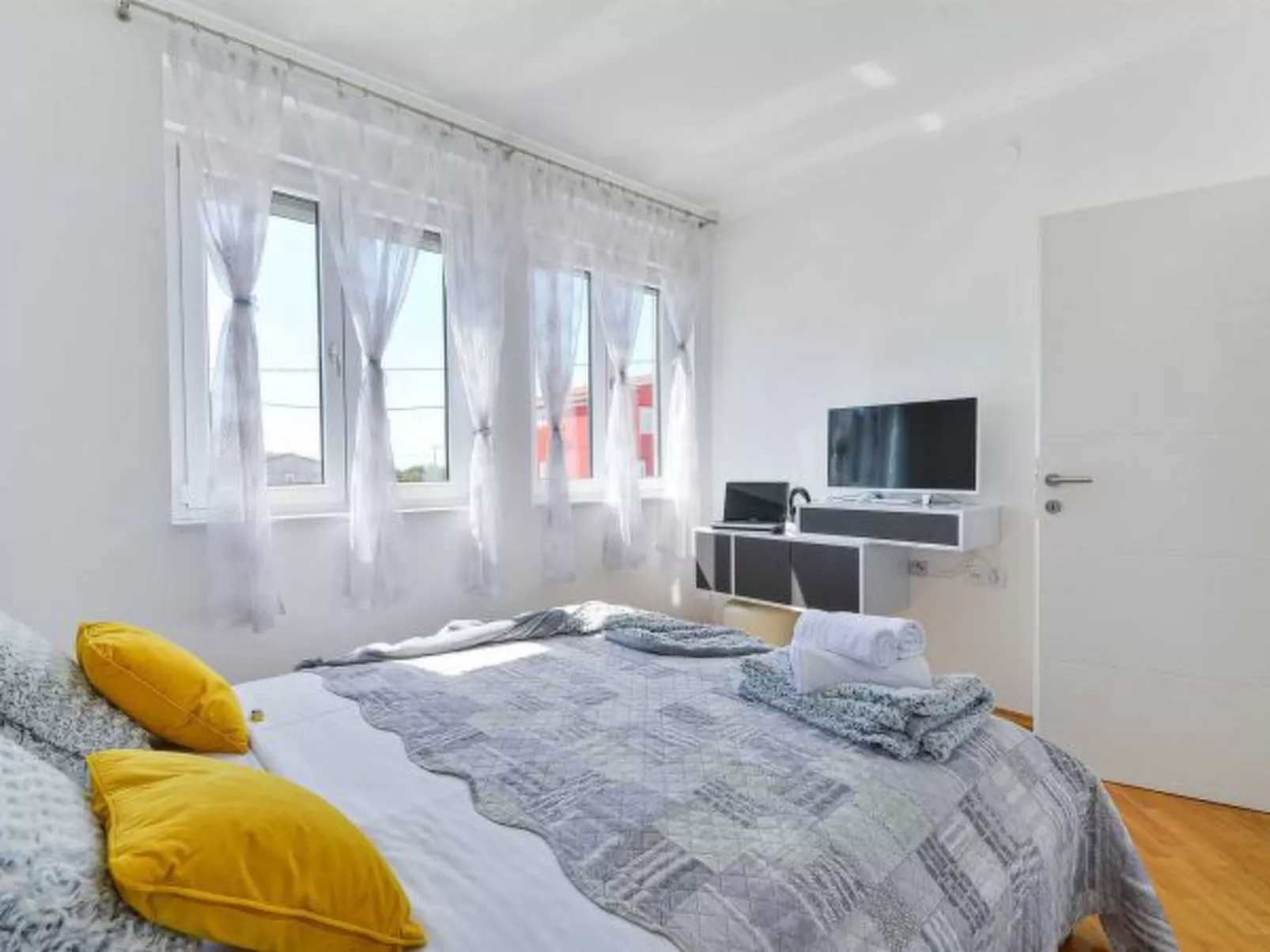 Penthouse Laudato with jacuzzi - Image-tags.info