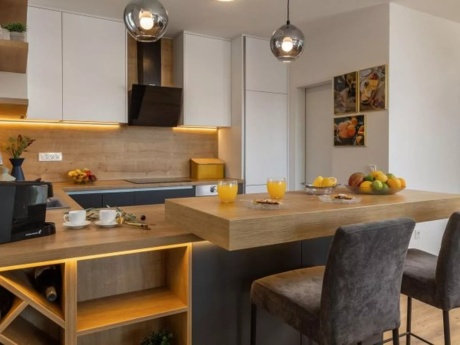 Seaview Villa Deep Green with pool - Image-tags.info