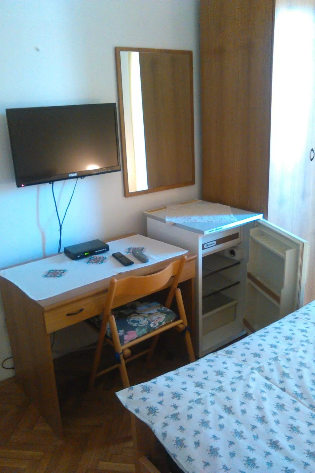 Attraktiver Standort - Dedans