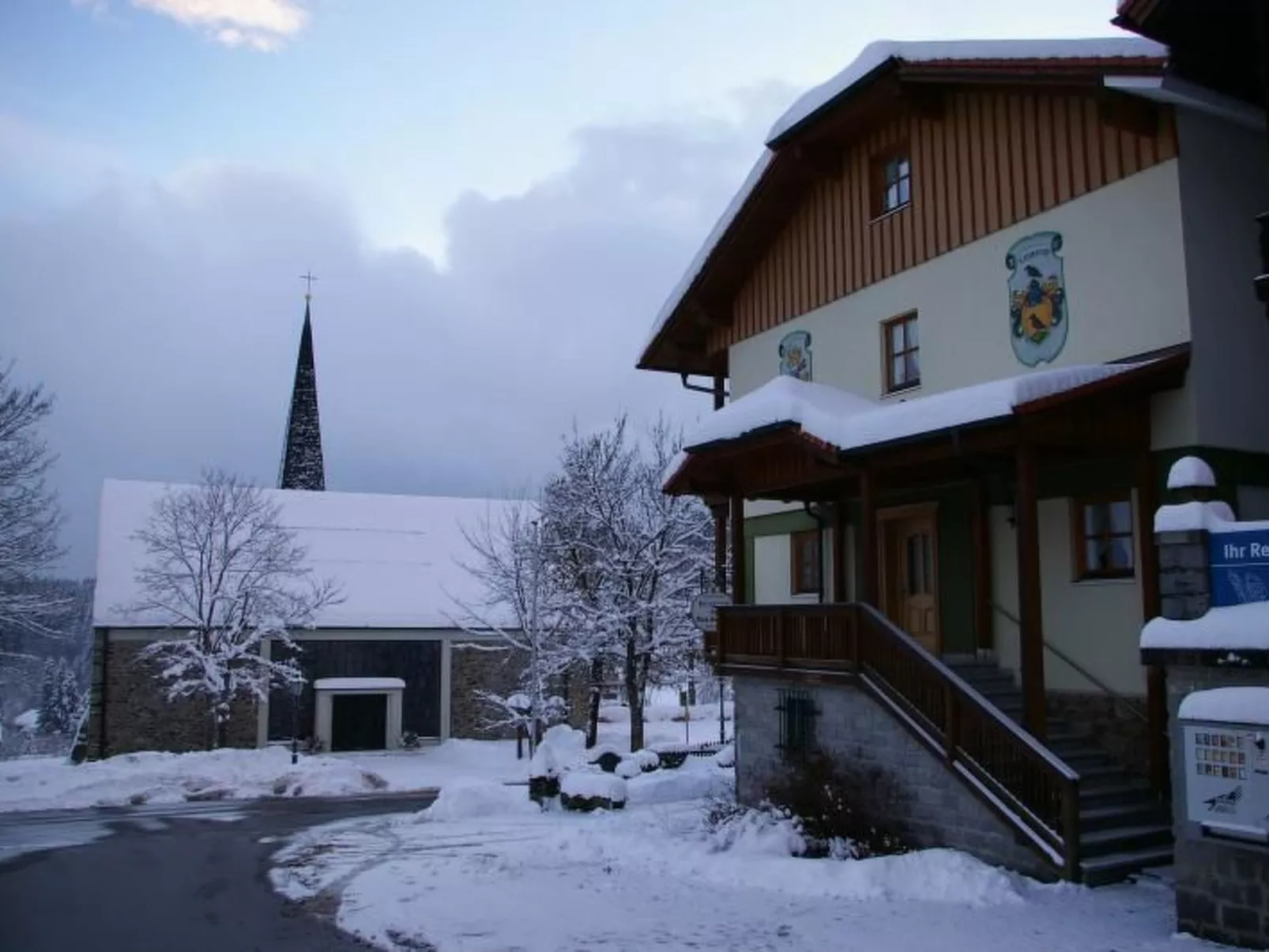 Zur Alten Schmiede - Outside