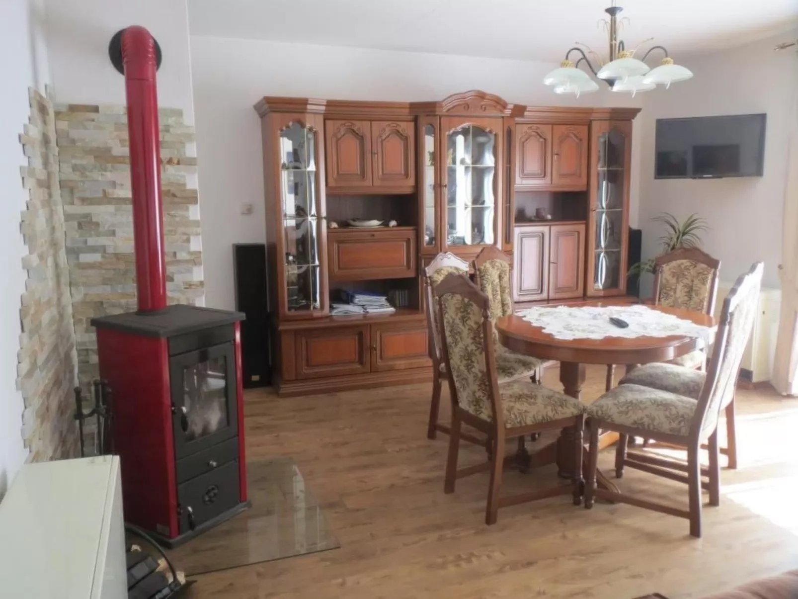 In ruhiger Lage in der Nähe zahlreicher Wanderro - Dedans