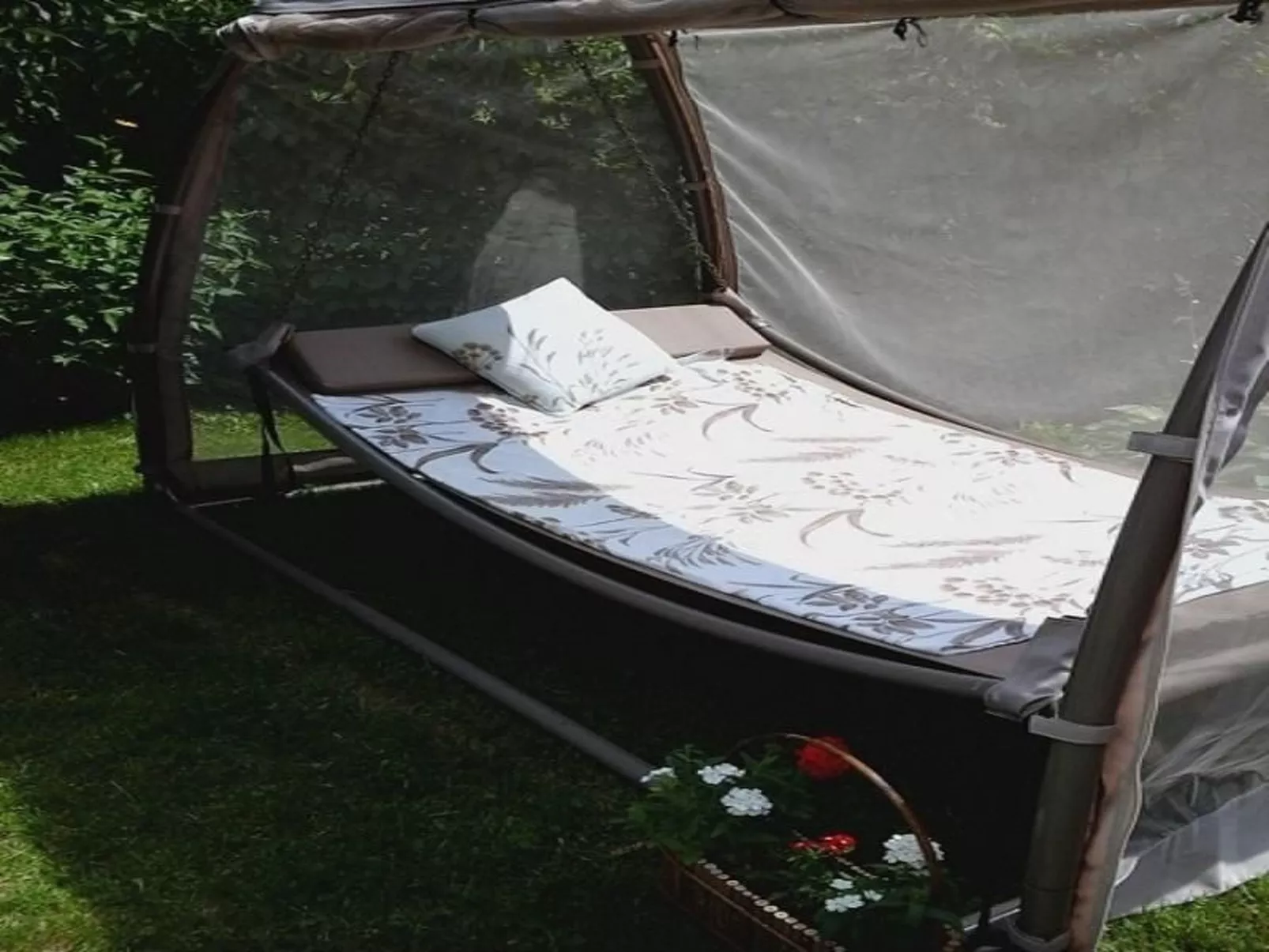 Hubert Haus - Outside