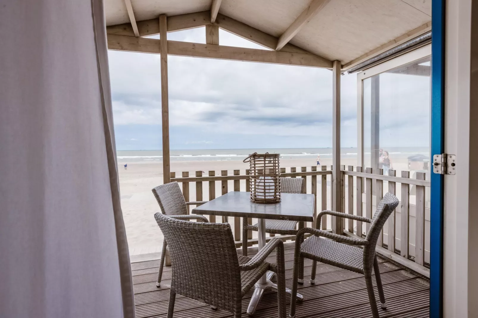 Resort Beach Houses Wijk aan Zee 4-Terrace balcony