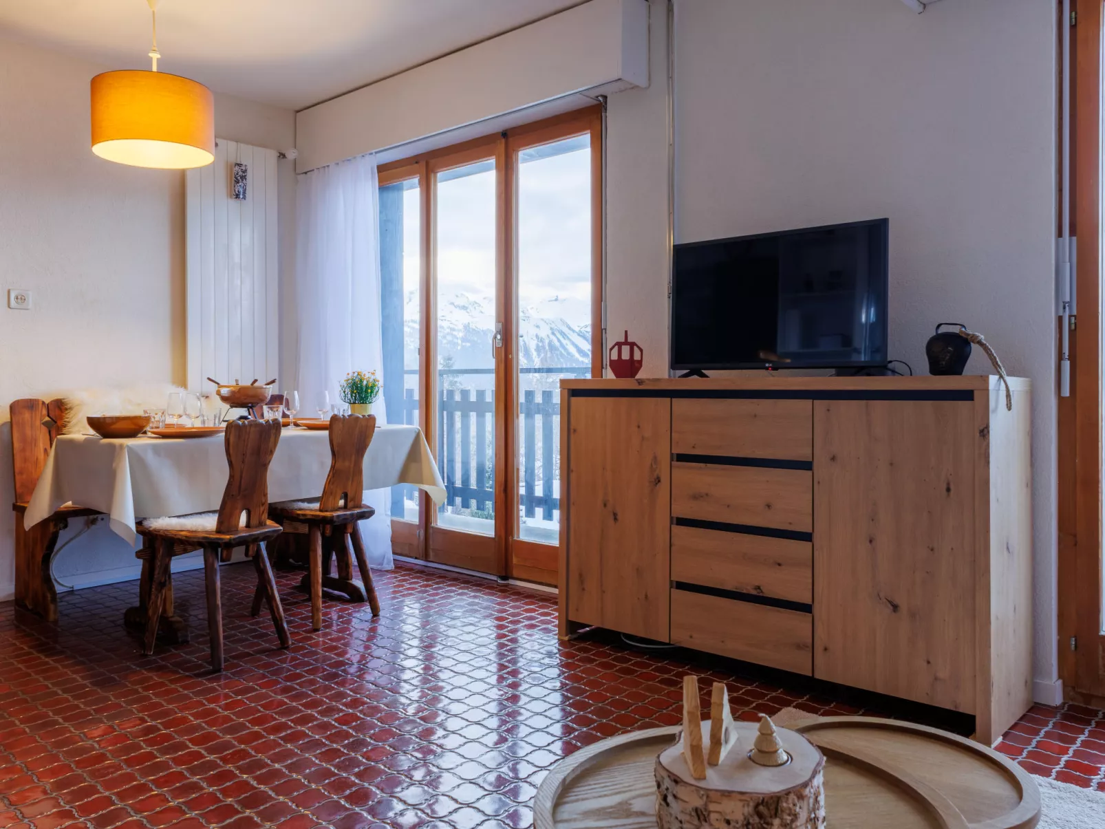 Jolimont J4 - Inside