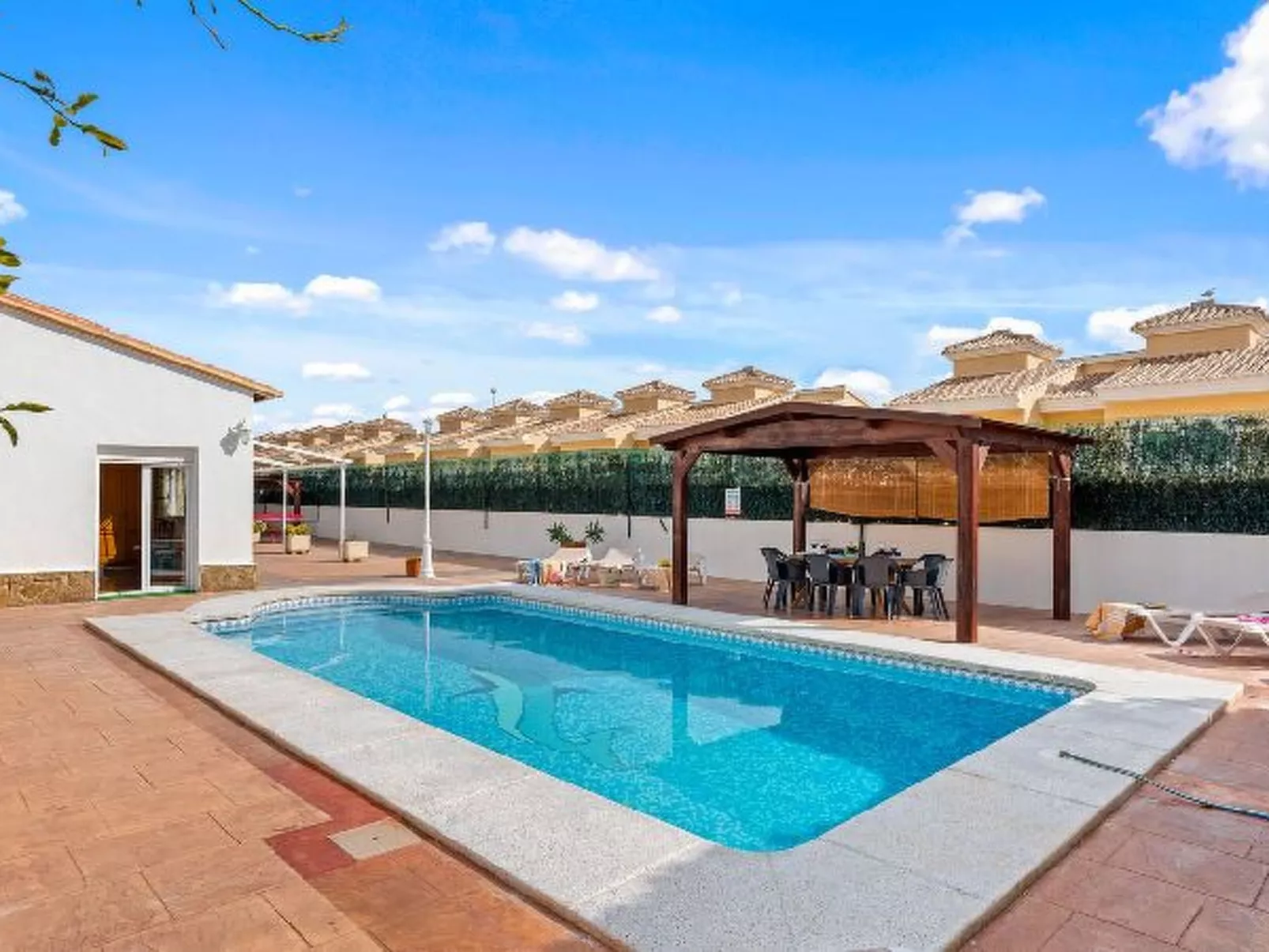 Villa Mercedes - Plusholidays - Image-tags.info