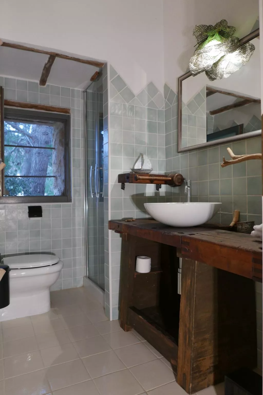 "Cosima" mit Blick auf das Wasser - Inside