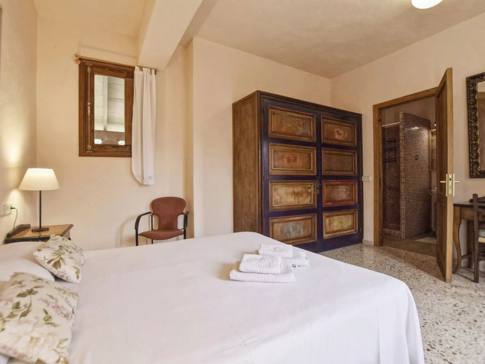 Ferienvilla mit privatem Pool - Drinnen