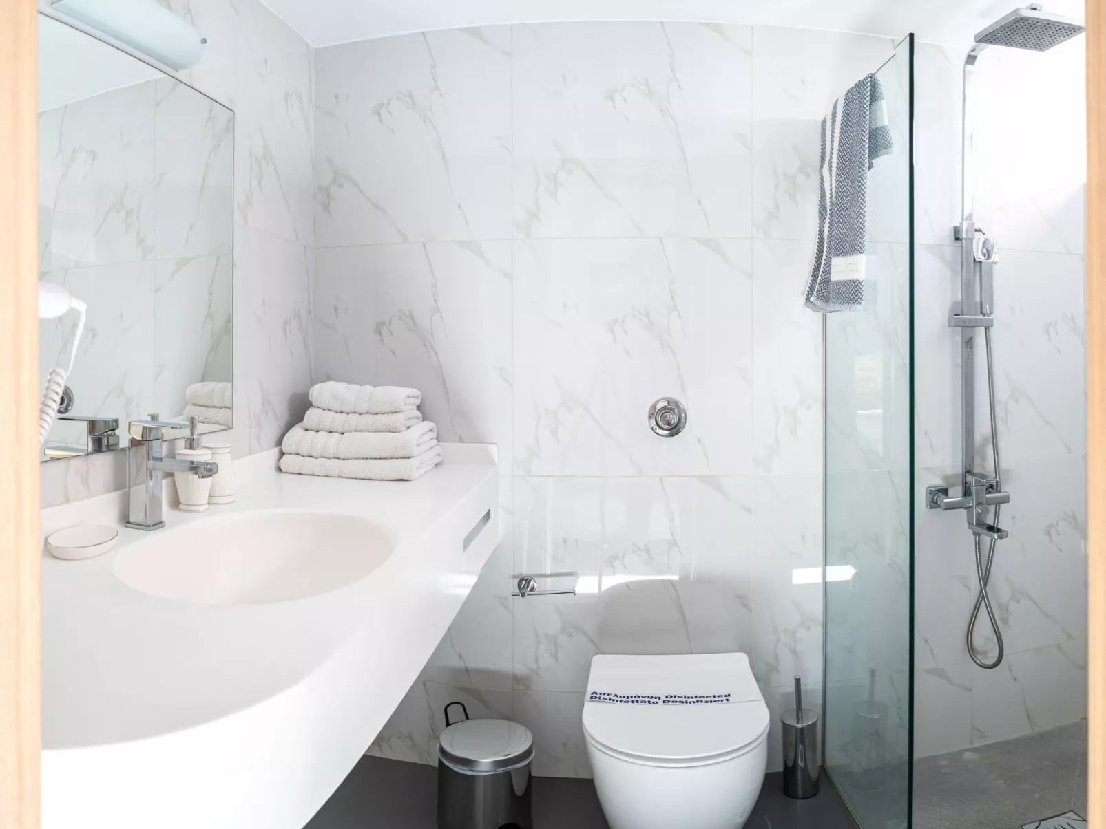 "Villa Kallia" mit Infinity-Pool - Inside