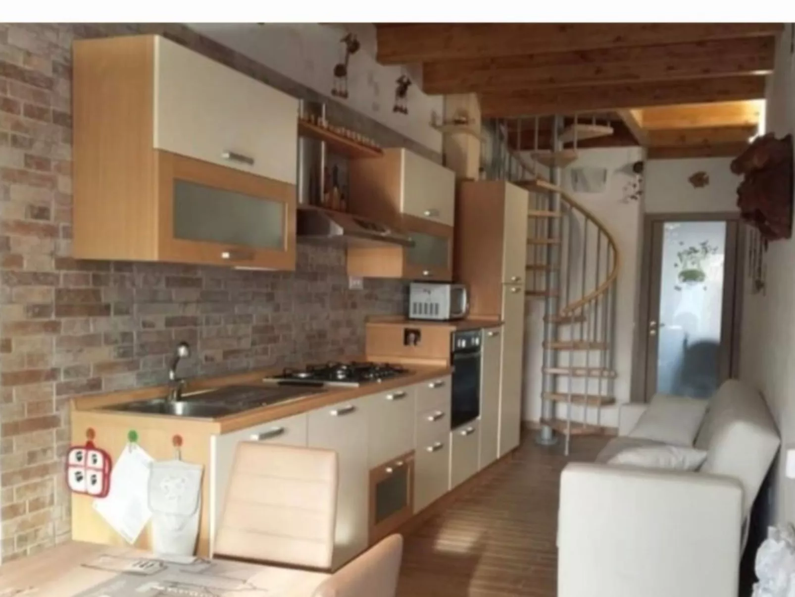 Wunderschönes freistehendes Haus - Drinnen